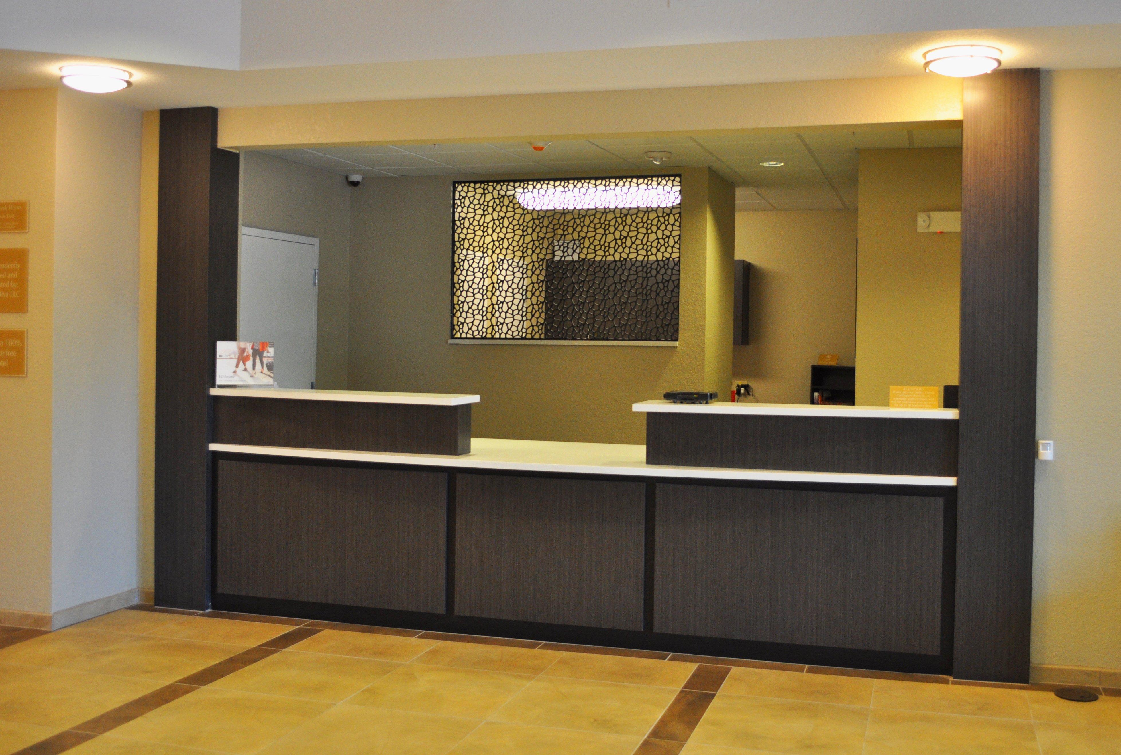 Candlewood Suites Bay City By Ihg Bagian luar foto