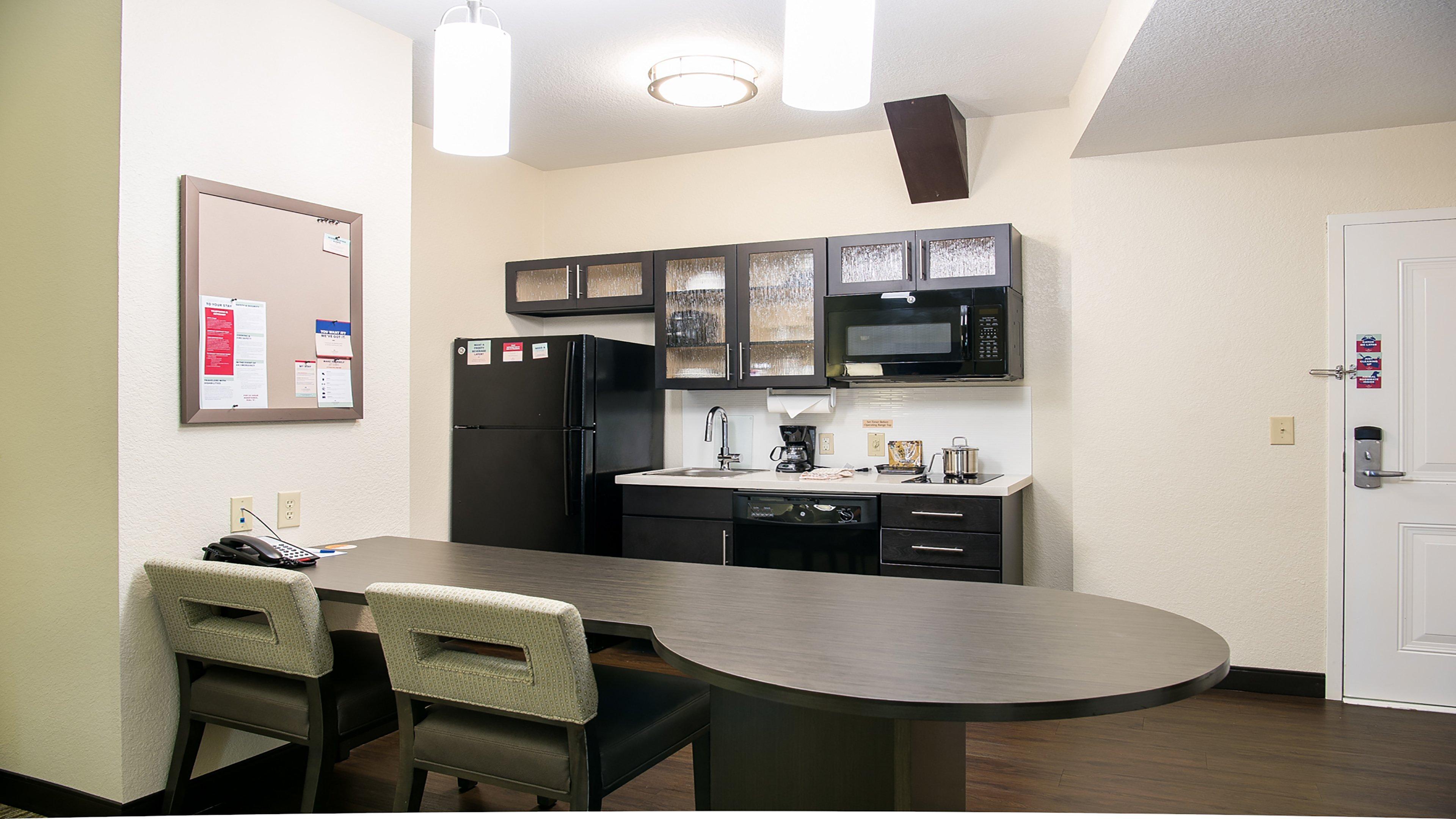 Candlewood Suites Bay City By Ihg Bagian luar foto