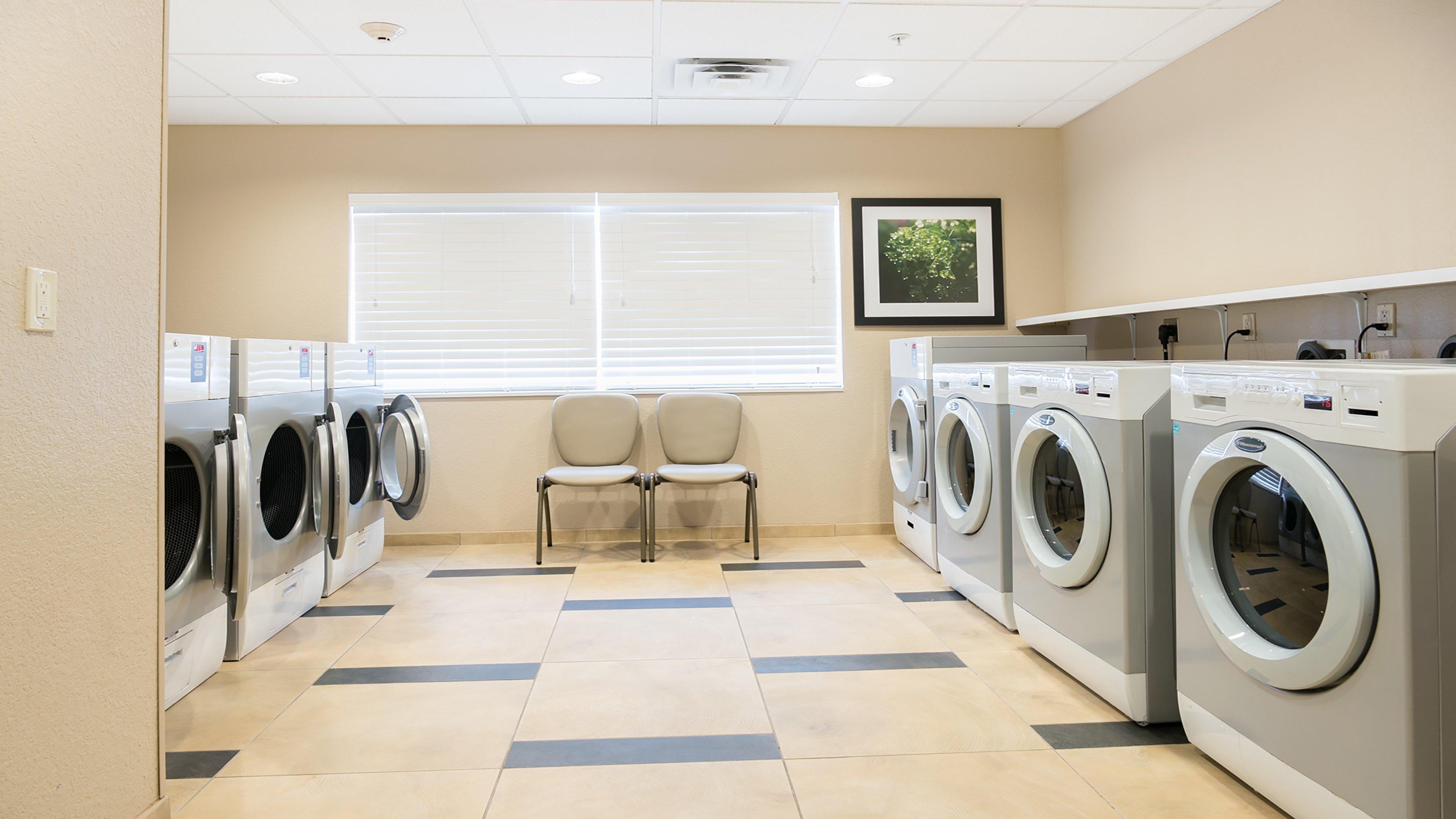 Candlewood Suites Bay City By Ihg Bagian luar foto