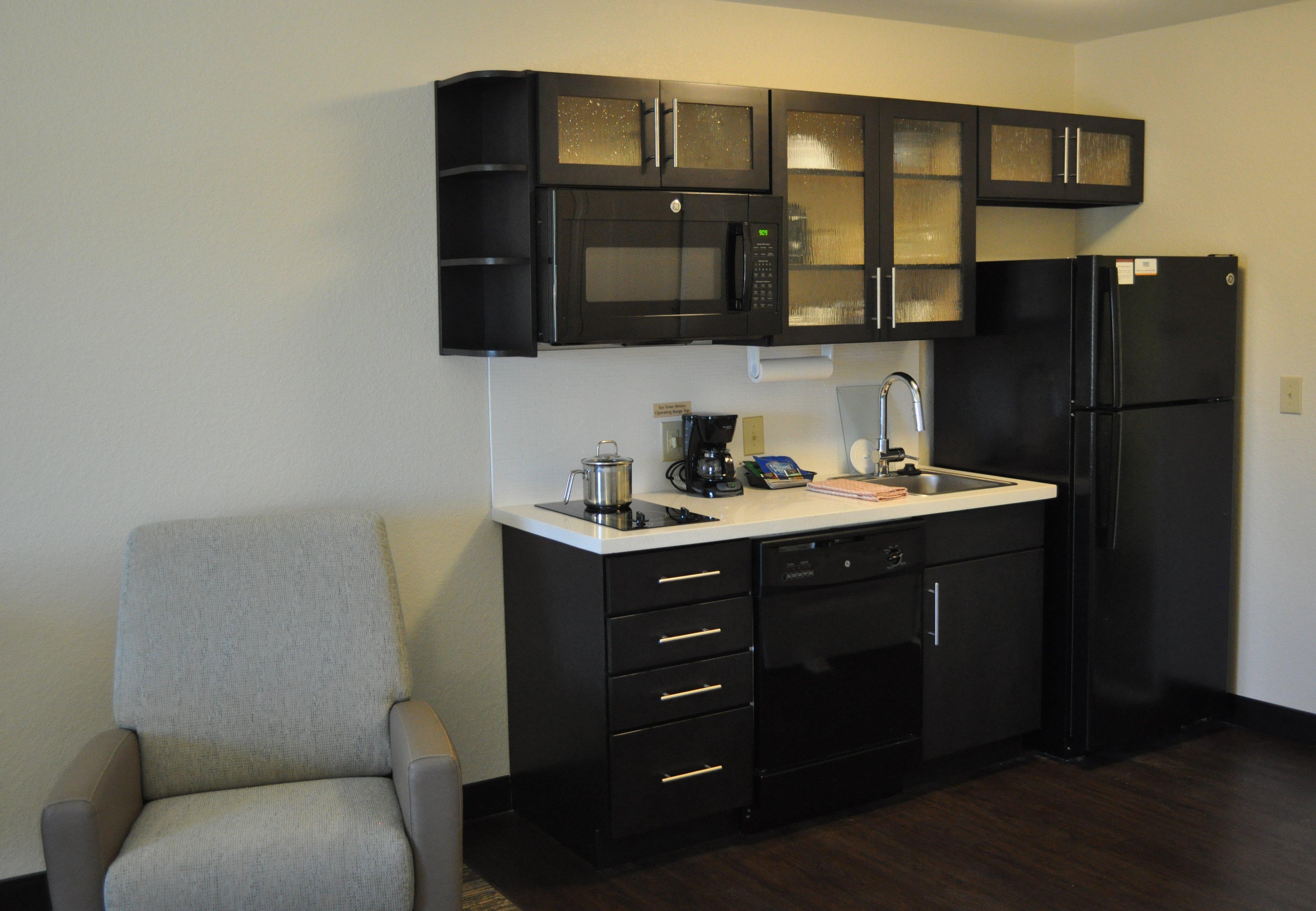 Candlewood Suites Bay City By Ihg Bagian luar foto