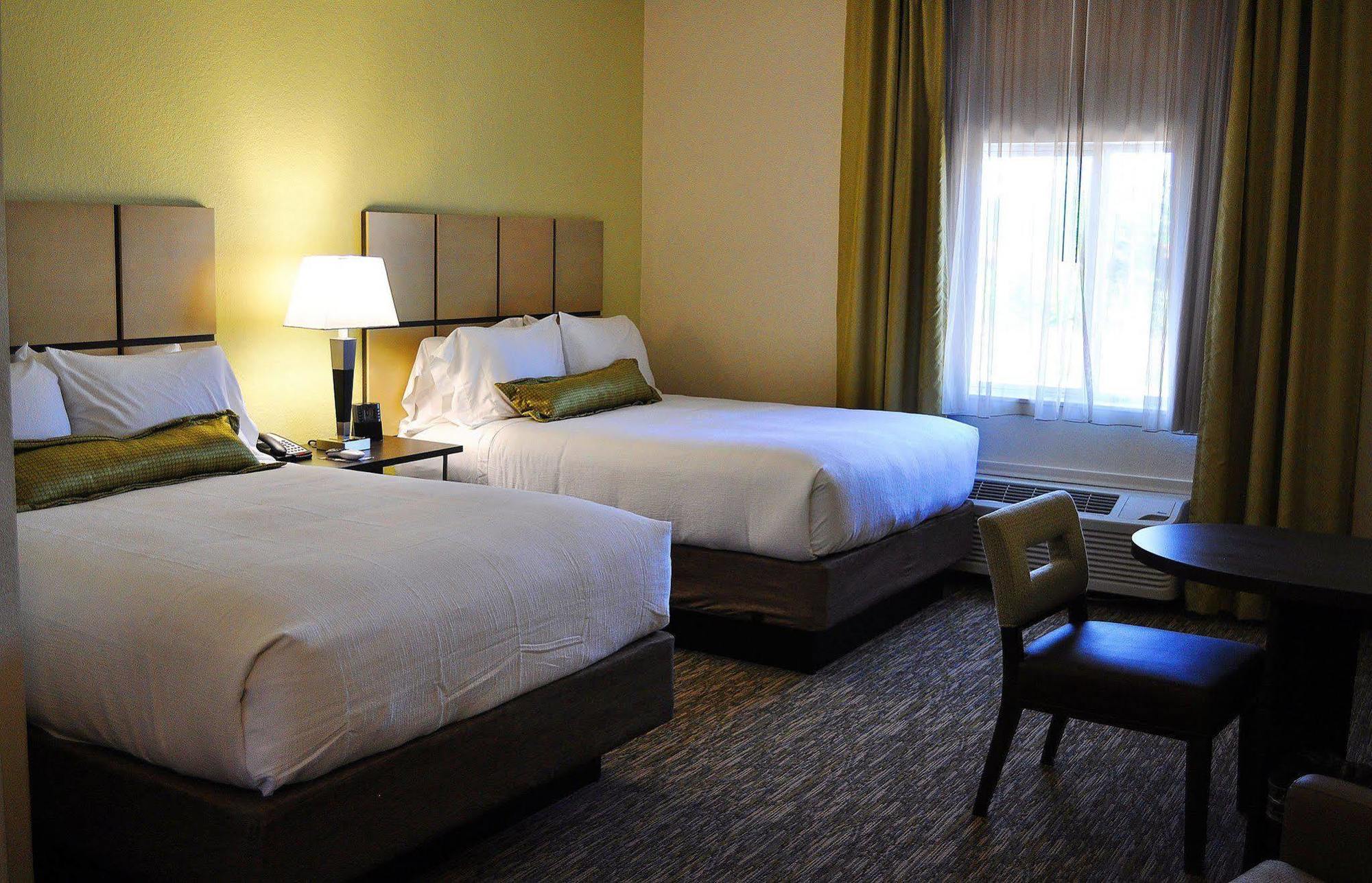 Candlewood Suites Bay City By Ihg Bagian luar foto