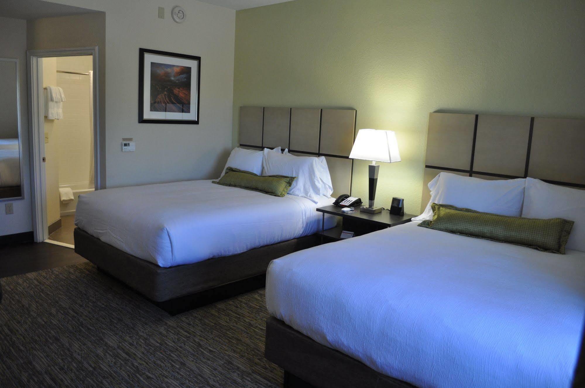 Candlewood Suites Bay City By Ihg Bagian luar foto